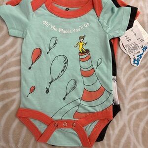 Dr. Seuss Newborn Onesies (5 pieces)